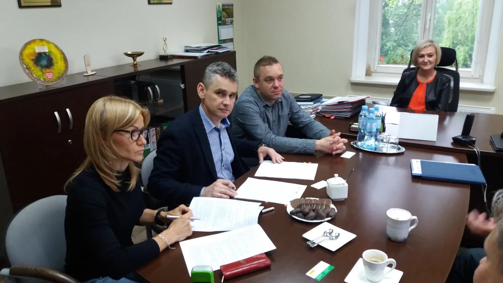 podpisanie umowy na gis3